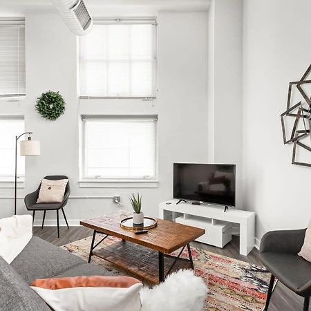 Modern Downtown Apartment 2Br 2Ba By Cozysuites Indianapolis Dış mekan fotoğraf