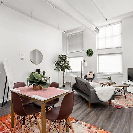 Modern Downtown Apartment 2Br 2Ba By Cozysuites Indianapolis Dış mekan fotoğraf