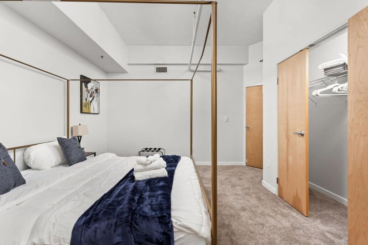 Modern Downtown Apartment 2Br 2Ba By Cozysuites Indianapolis Dış mekan fotoğraf