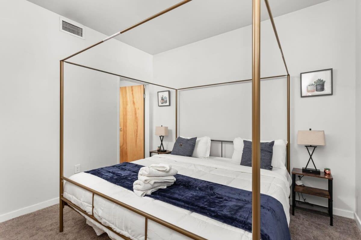 Modern Downtown Apartment 2Br 2Ba By Cozysuites Indianapolis Dış mekan fotoğraf