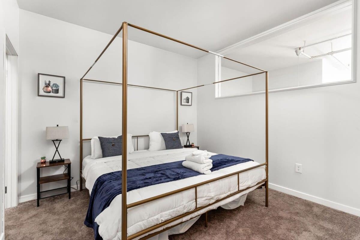 Modern Downtown Apartment 2Br 2Ba By Cozysuites Indianapolis Dış mekan fotoğraf